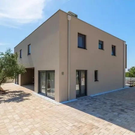 Villa Esmeralda Ii Comfortable