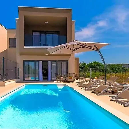 Villa Esmeralda Ii Comfortable