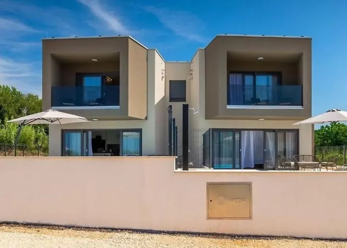 ヴィラ Esmeralda Ii Comfortable *