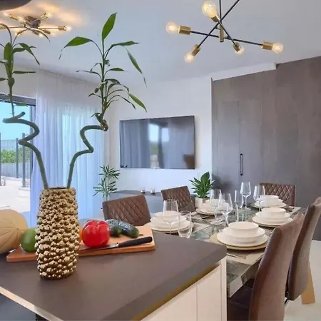 Esmeralda Ii Comfortable Novigrad Istria