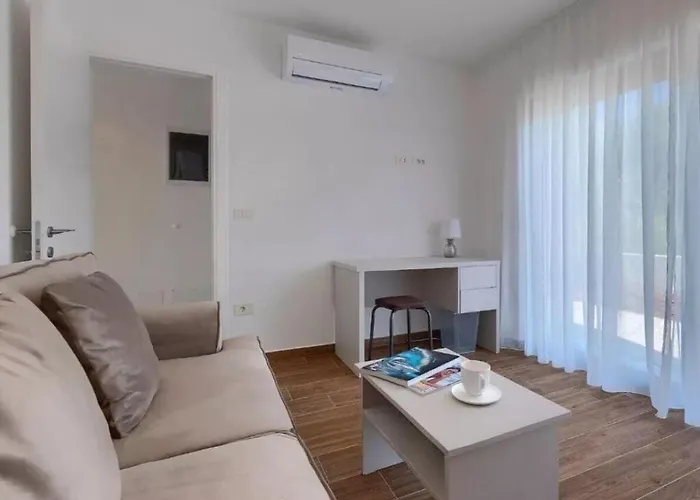 Esmeralda Ii Comfortable Villa